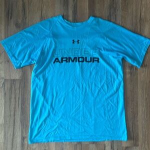 Men’s Under Armor T shirt